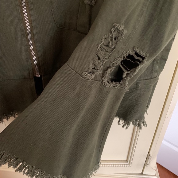 jacket - Picture 2 of 4